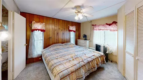 Bedroom - 5799 Cedar Ridge Rd, Kingston, OK 73439 photo 1 of 3
