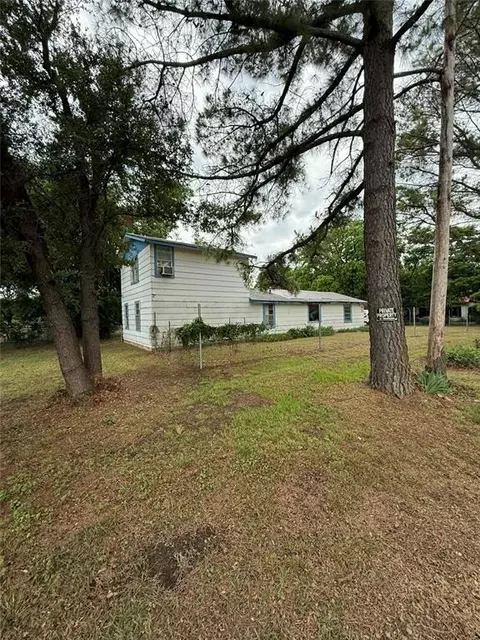213 W H St, Ringling, OK 73456