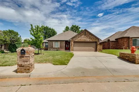 7020 E Cherokee Xing, Warr Acres, OK 73132