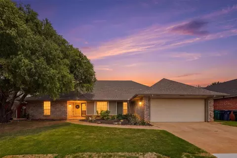 2801 NW 158th St, Edmond, OK 73013