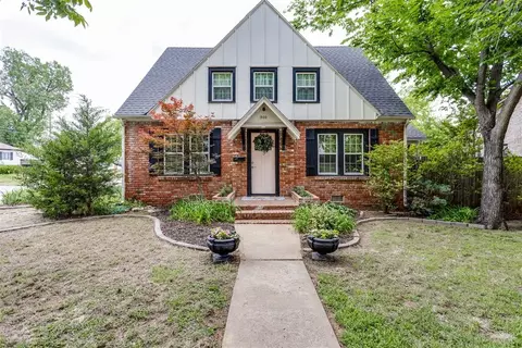 300 W 8th St, Edmond, OK 73003