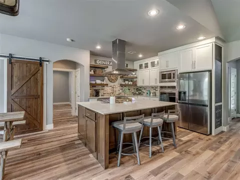 Kitchen - 4900 Cedar Mill Rd, Choctaw, OK 73020 photo 3 of 6