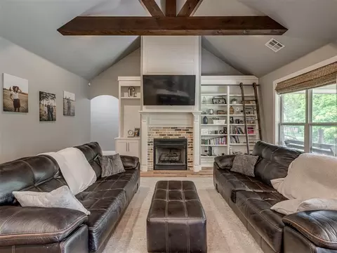 Living - 4900 Cedar Mill Rd, Choctaw, OK 73020 photo 2 of 5