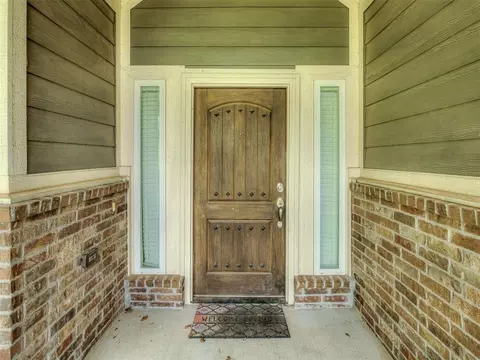 Entry Way - 4900 Cedar Mill Rd, Choctaw, OK 73020 photo 1 of 3