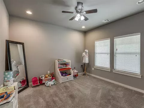 Bedroom - 4900 Cedar Mill Rd, Choctaw, OK 73020 photo 6 of 10