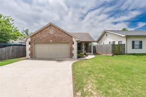 419 W Midland St, Shawnee, OK 74804