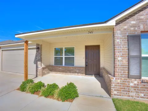 541 SE 7th Pl, Newcastle, OK 73065