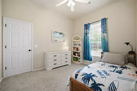 Bedroom - 705 Cactus Ct, Yukon, OK 73099 photo 4 of 5