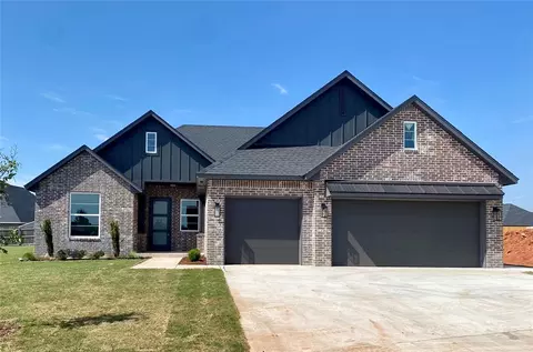 11721 NW 105th St, Yukon, OK 73099