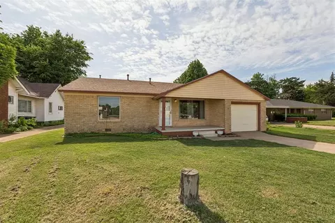 417 S Grand St, Crescent, OK 73028