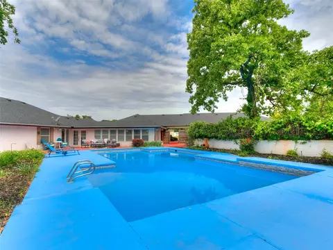 2320 W Sorghum Mill Rd, Edmond, OK 73025