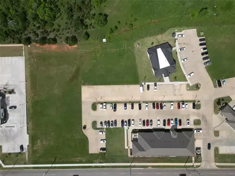 3300 N Kickapoo St, Shawnee, OK 74804