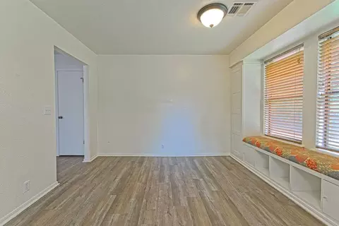 Living - 508 Crestview, Edmond, OK 73012 photo 4 of 5