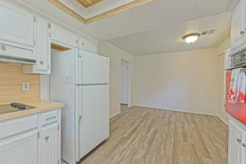 Dining - 508 Crestview, Edmond, OK 73012 photo 1 of 1