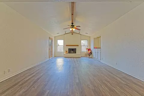 Living - 508 Crestview, Edmond, OK 73012 photo 1 of 5