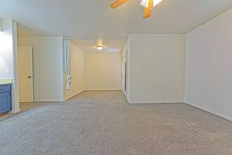 Living - 508 Crestview, Edmond, OK 73012 photo 5 of 5