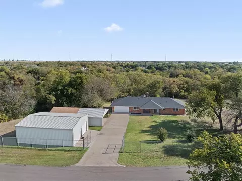 400 Longview Sw Dr, Piedmont, OK 73078