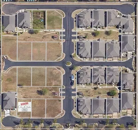 9225 Ruth Dr, Midwest City, OK 73130
