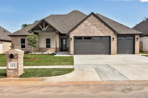 11613 SW 55th St, Mustang, OK 73064