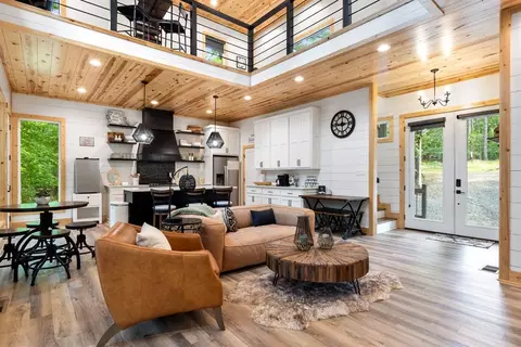 Living - 178 Penner Rd, Broken Bow, OK 74728 photo 1 of 6