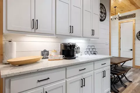 Kitchen - 178 Penner Rd, Broken Bow, OK 74728 photo 6 of 7