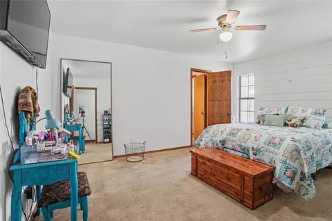 Bedroom - 305 Mallard Cir, Altus, OK 73521 photo 1 of 4
