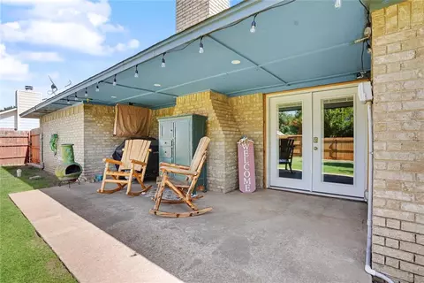 Exterior - 305 Mallard Cir, Altus, OK 73521 photo 2 of 4