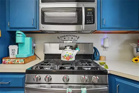 Kitchen - 305 Mallard Cir, Altus, OK 73521 photo 5 of 7
