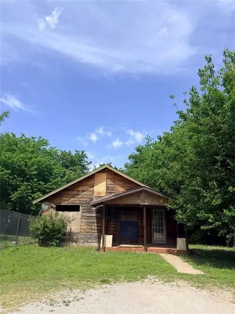 612 W Woodson St, El Reno, OK 73036