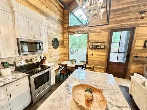 Kitchen - 46 Oak Spring Cir, Broken Bow, OK 74728 photo 5 of 5