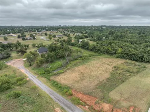 2335 Dixie Dr, Blanchard, OK 73010