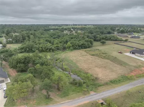 2335 Dixie Dr, Blanchard, OK 73010