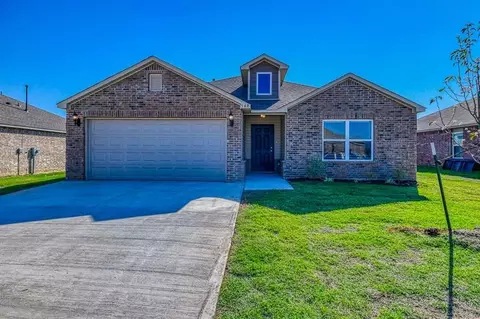 548 SE Fox Den Dr, Newcastle, OK 73065