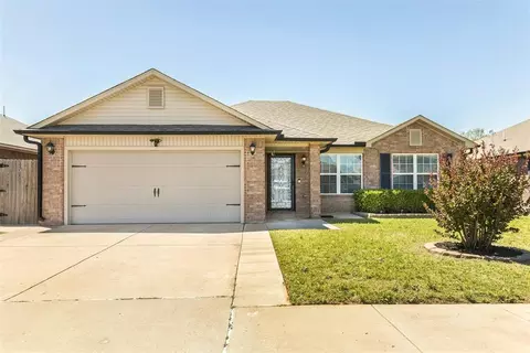 11516 SW 25th St, Yukon, OK 73099