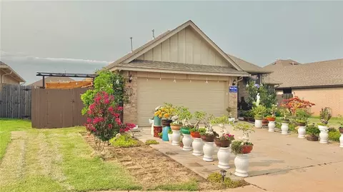 8905 SW 42nd St, Oklahoma City, OK 73179
