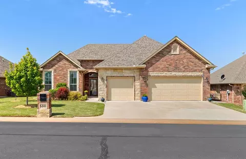 5301 Miranda Dr, Edmond, OK 73025