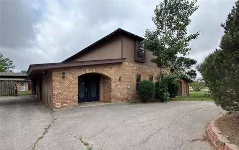 18486 E 1270 Rd, Sayre, OK 73662