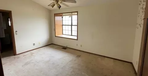 Bedroom - 18486 E 1270 Rd, Sayre, OK 73662 photo 1 of 2