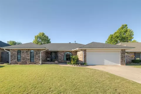 11012 NW 114th St, Yukon, OK 73099