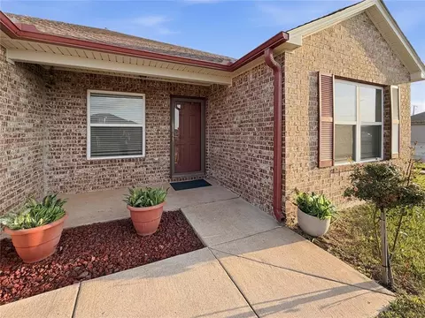 1865 Land Run Dr, El Reno, OK 73036