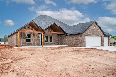 1111 Bridgeview Ln, Tuttle, OK 73089