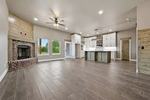 Living - 1111 Bridgeview Ln, Tuttle, OK 73089 photo 1 of 2