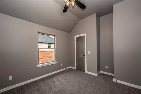 Bedroom - 1111 Bridgeview Ln, Tuttle, OK 73089 photo 4 of 6