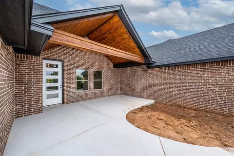 Other - 1111 Bridgeview Ln, Tuttle, OK 73089 photo 1 of 6