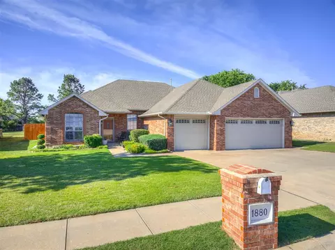 1880 N Lariat Trl, Edmond, OK 73012
