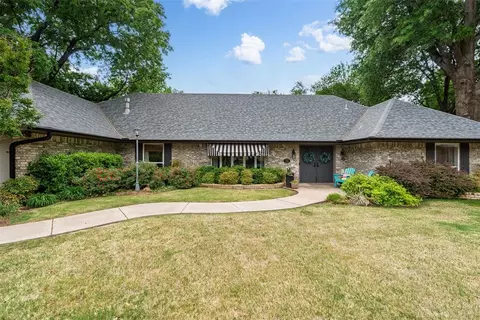 Exterior - 714 Long Cir, Norman, OK 73071 photo 2 of 11