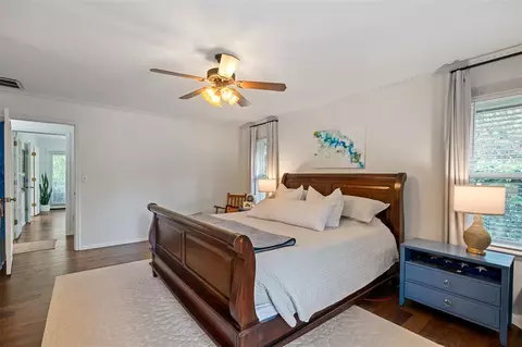 Bedroom - 714 Long Cir, Norman, OK 73071 photo 4 of 8