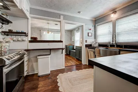 Kitchen - 134 E Himes St, Norman, OK 73069 photo 6 of 7