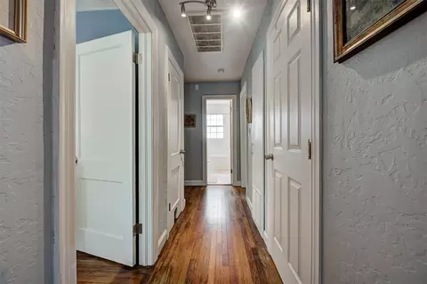 Entry Way - 134 E Himes St, Norman, OK 73069 photo 3 of 4