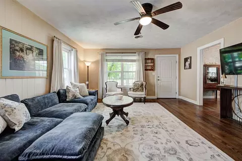 Living - 134 E Himes St, Norman, OK 73069 photo 4 of 9